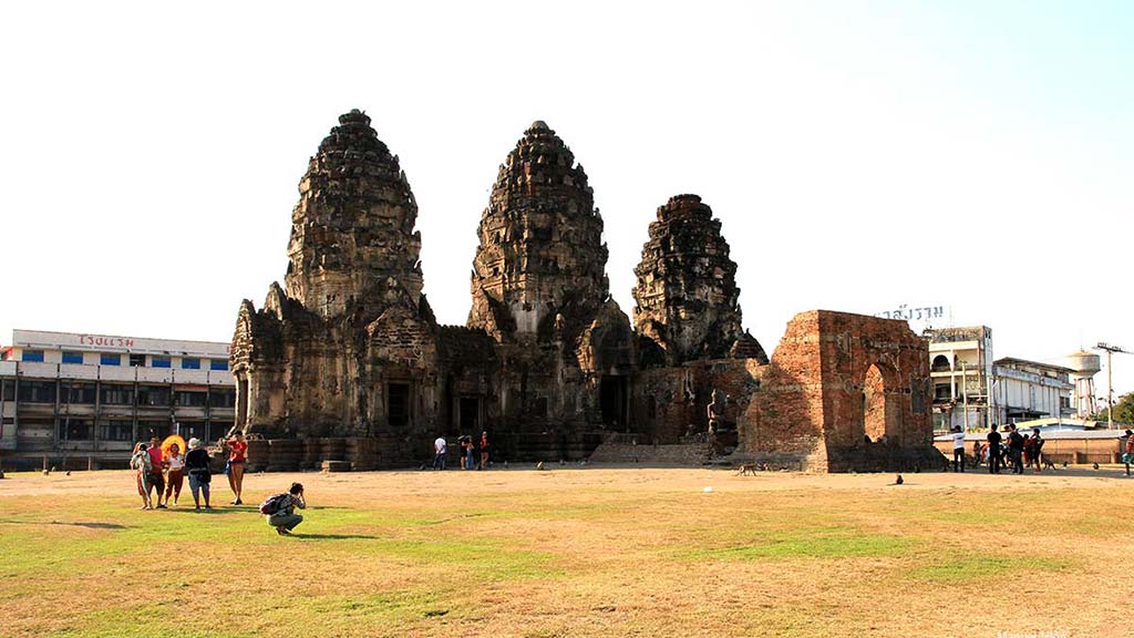 Wat Phra Prang Sam Yod, Lopburi.