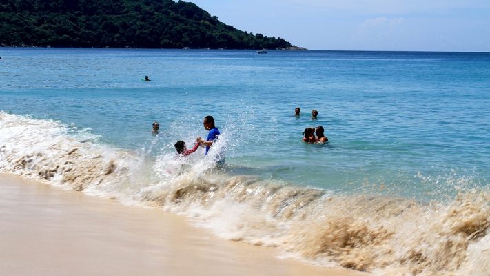 Kata Noi Beach.