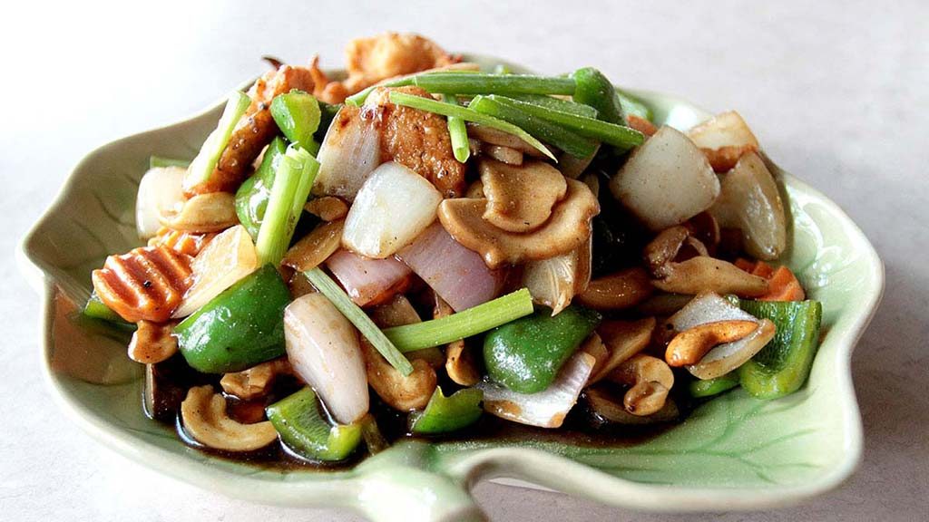 Stir-Fried Vegetables with Toasted Cashews.