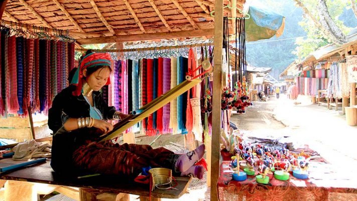 Padaung (Long-neck) woman.